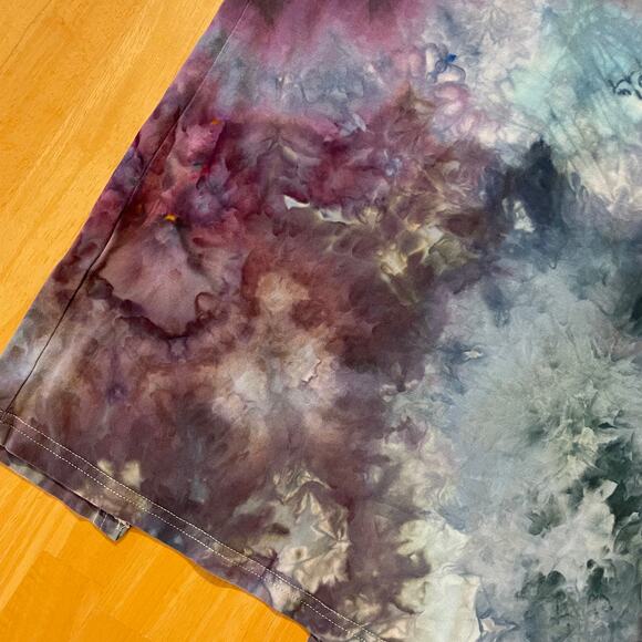 Ice Dyed Short-sleeve T-shirt - Split Hem Top Orchid Teal Gray (Women's XLarge) - Picture 5 of 10